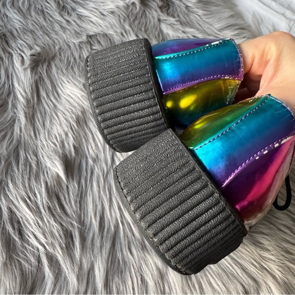 T.U.K.
Unisex Shoes Mondo Hi Creepers Sneaker Metallic Rainbow A8647 - Picture 11 of 11